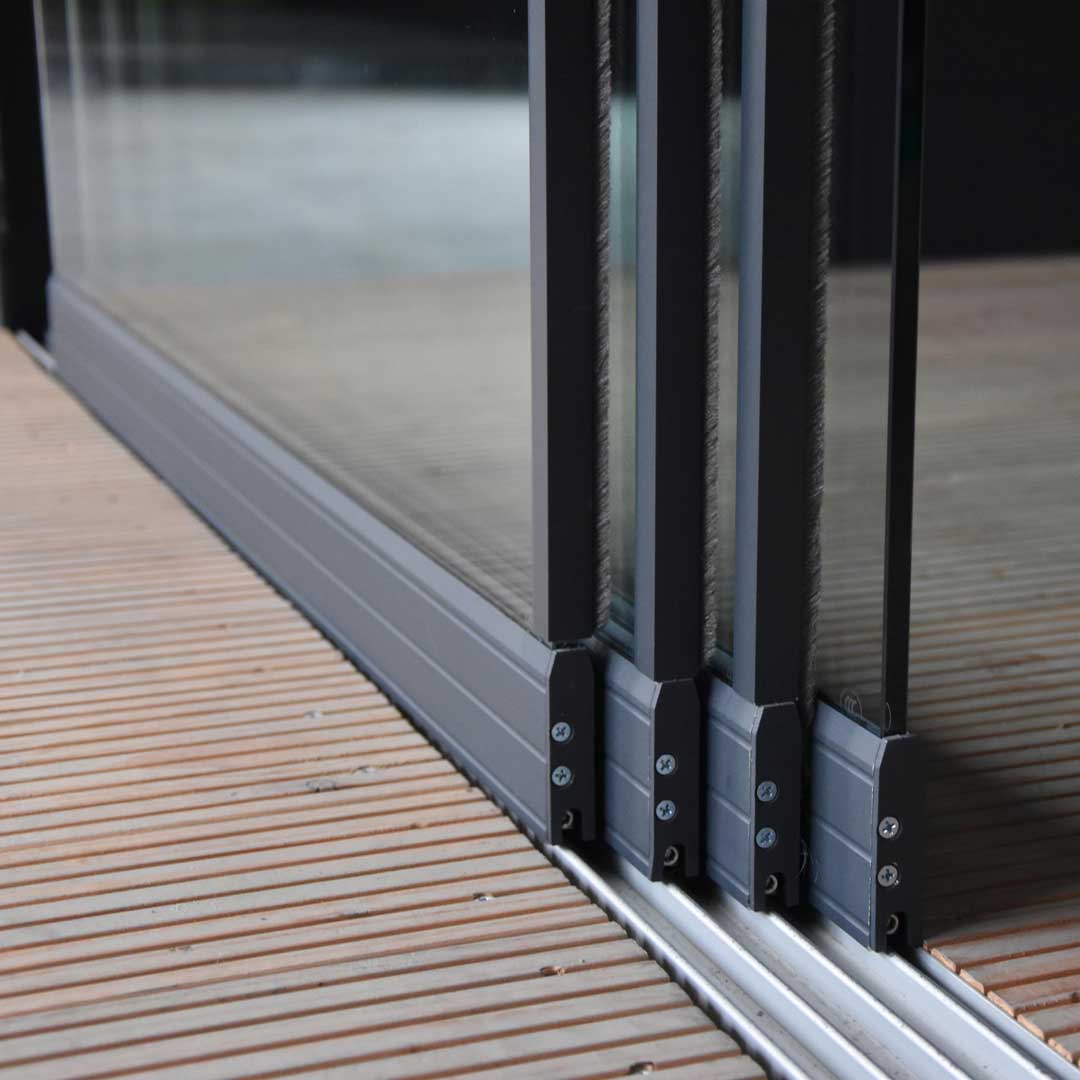 Glazen schuifwand van 3520 mm tot 3830 mm breed (4x 980mm glas) - 4 railschuifwand 1 - Glazen Schuifwand 4 x 98 cm
